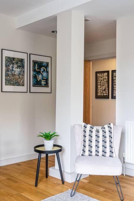 Stunning 2 Bedroom Apartment In Converted Chapel Bath Exterior foto